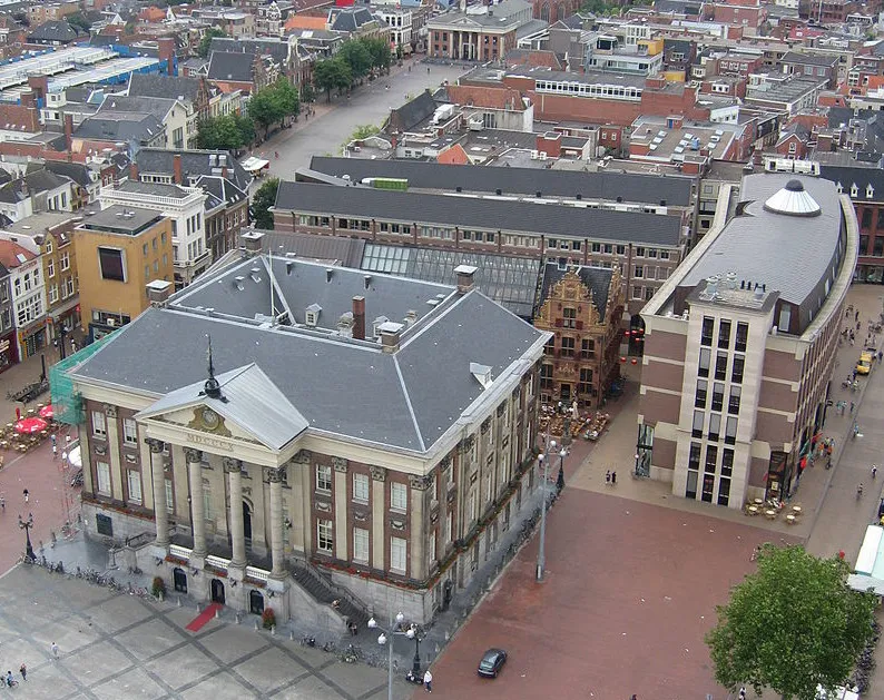 800px view from the martini tower cc by sa 25 mvasquez view from the martini tower e1435388970975