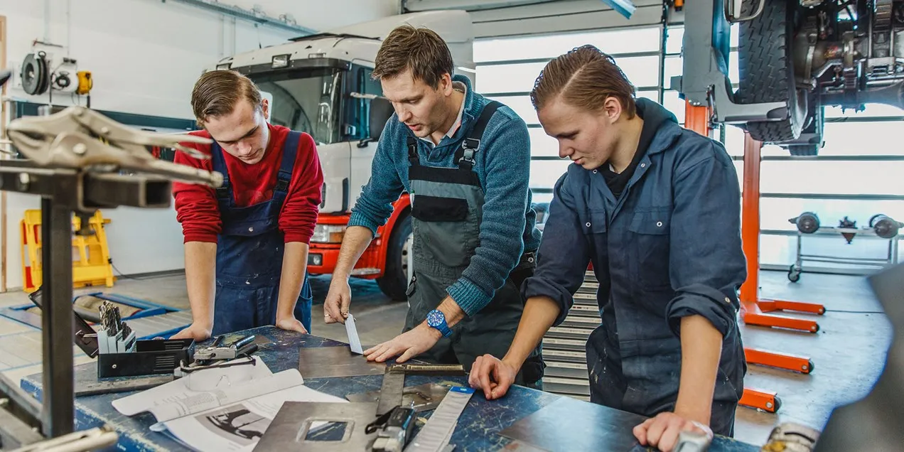 autoschadehersteller niv2 1 voertuigentechniek automotivelogistiek 1