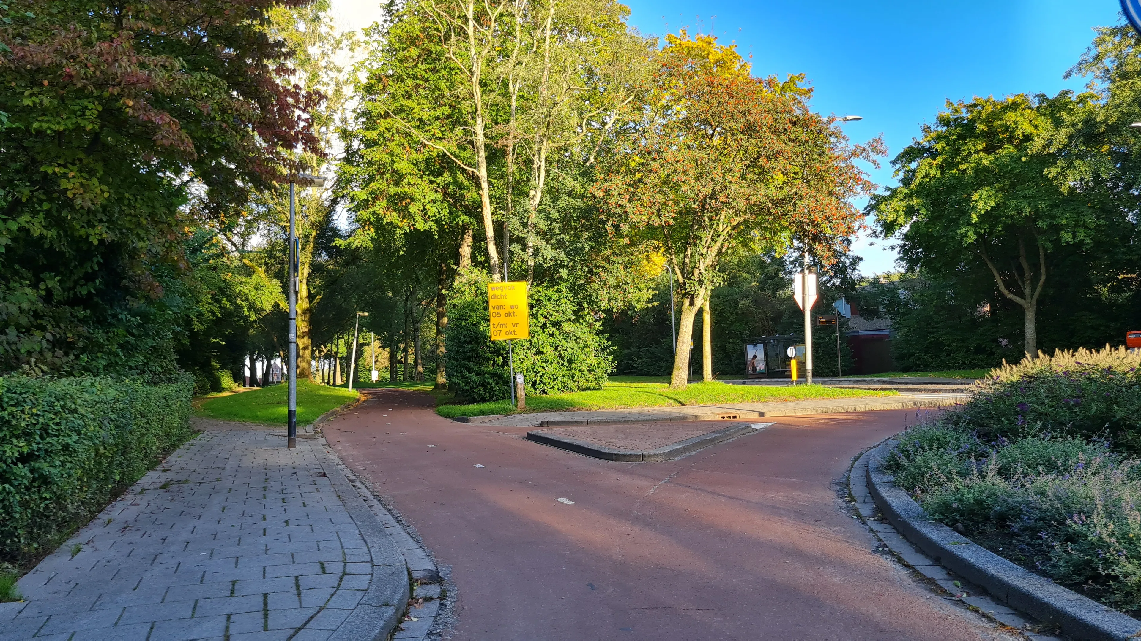 bakboordswal fietspad