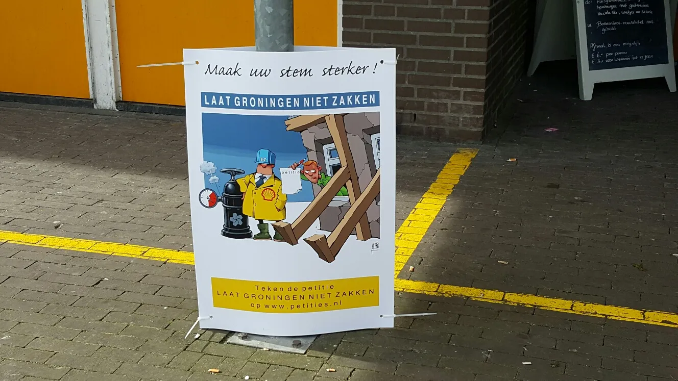 bord bij stembureau dok petitie