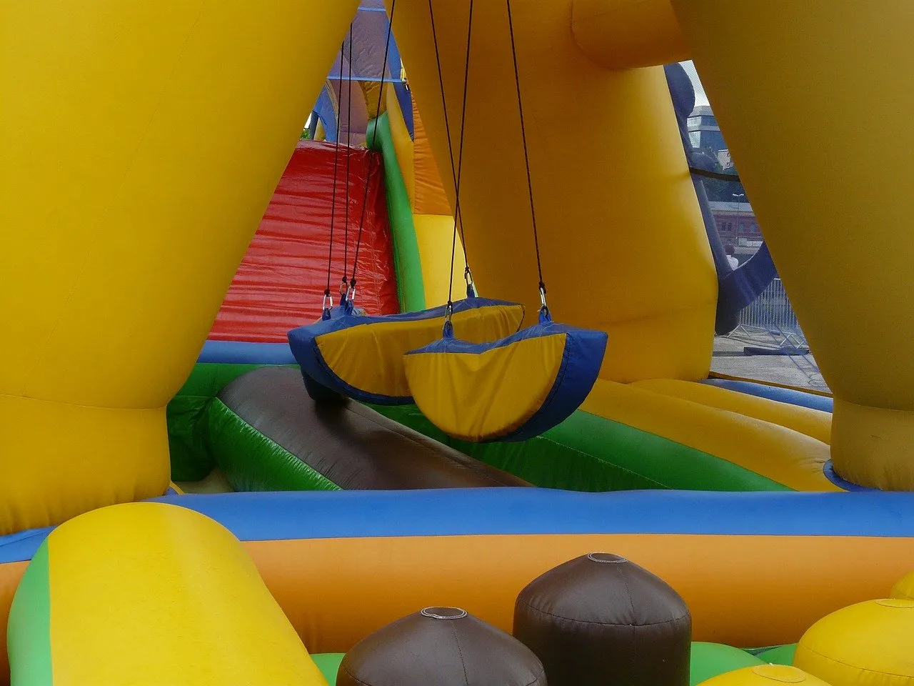 bouncy castle 442864 1280 springkussen