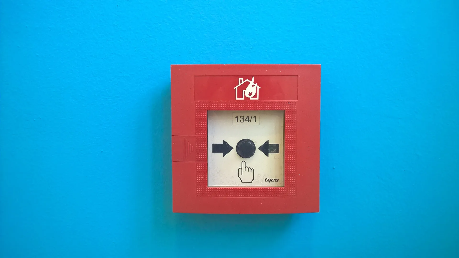 brandalarm pixabay fire alarms 2117977 1920