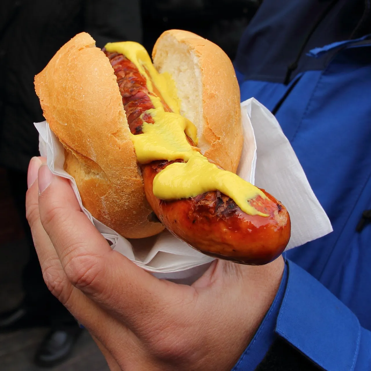 bratwurst 235349 1280 mosterd