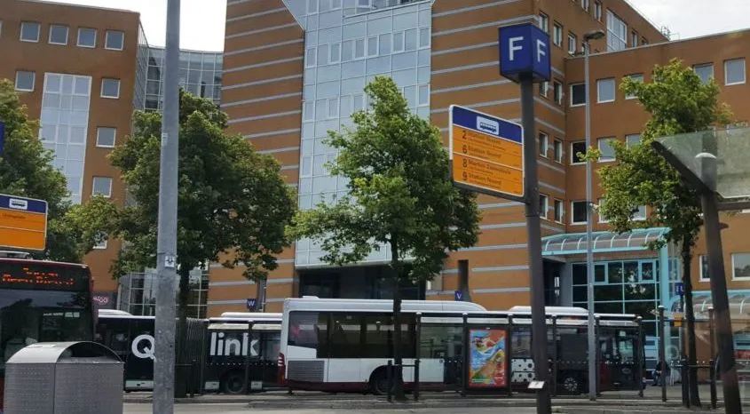 busstation 2 e1490196533412