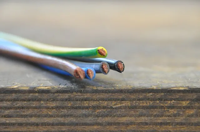 cables 480244 640 publiek domein