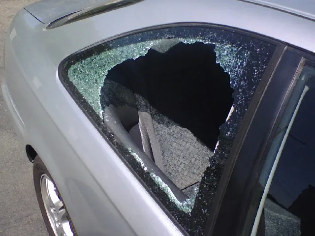 car window burglary cc bysa 30 wikipedia commons kafziel