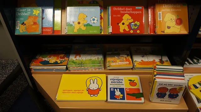 childrens books 583367 640