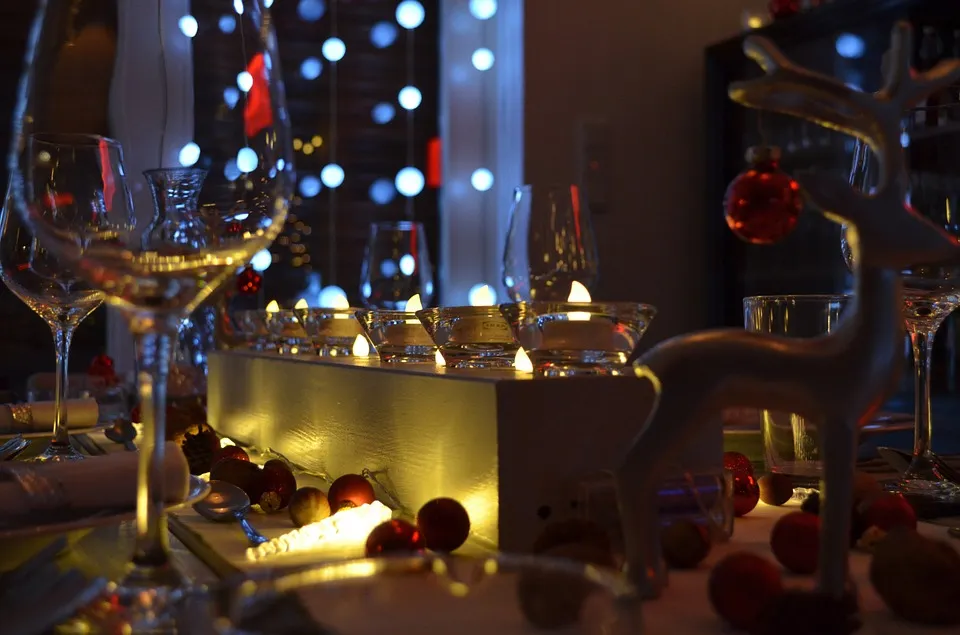 christmas dinner 1003539 960 720