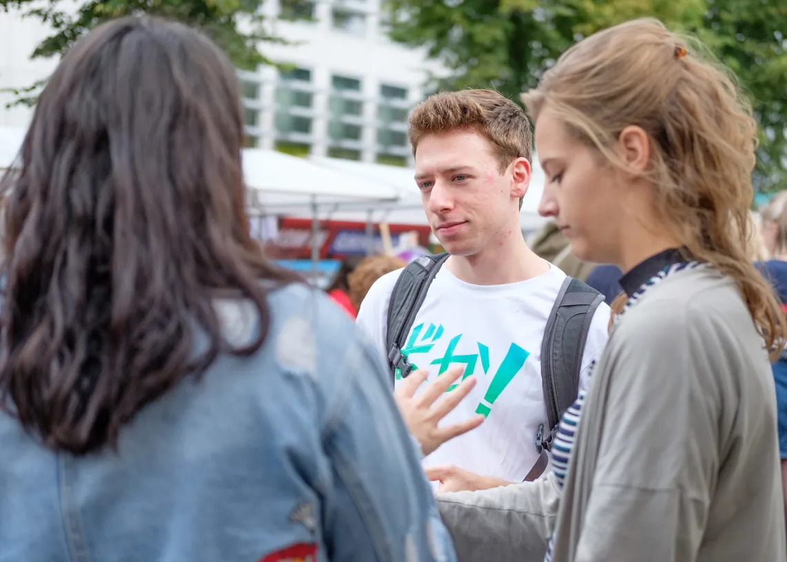 city central welcome walks