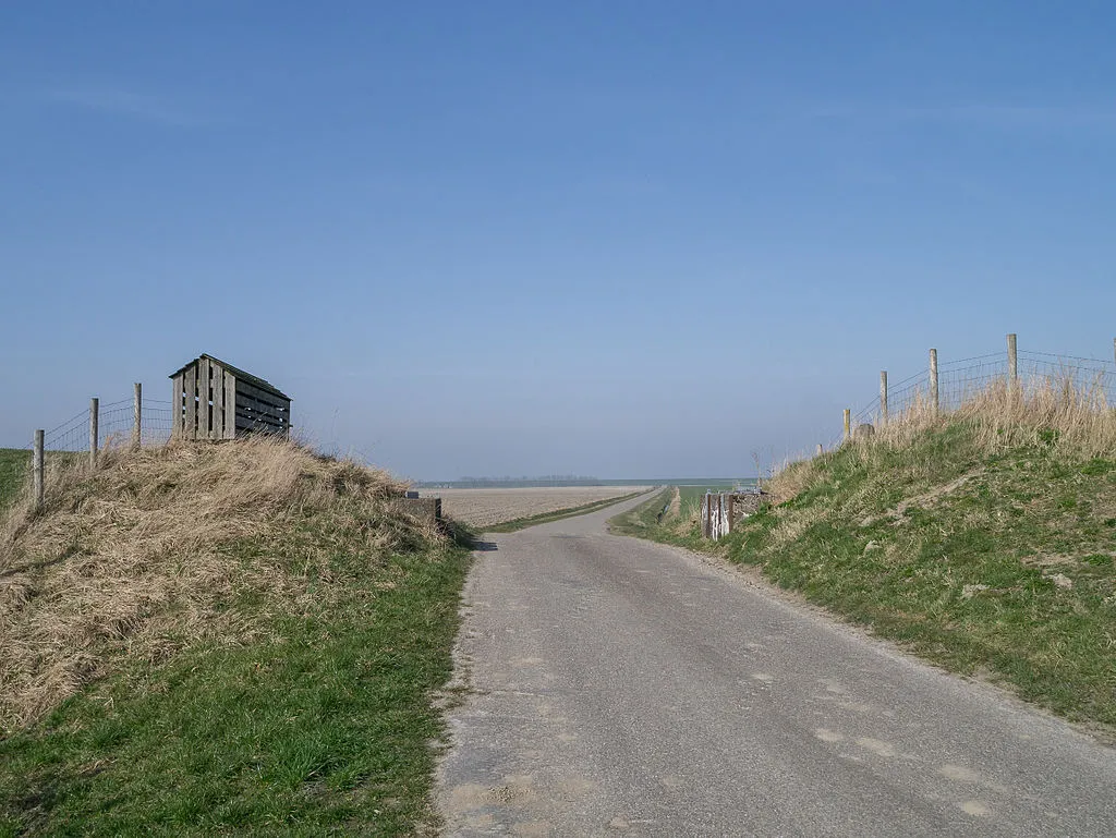 coupure in de oude provinciale dijk hornhuizen cc by sa 40 uberprutser