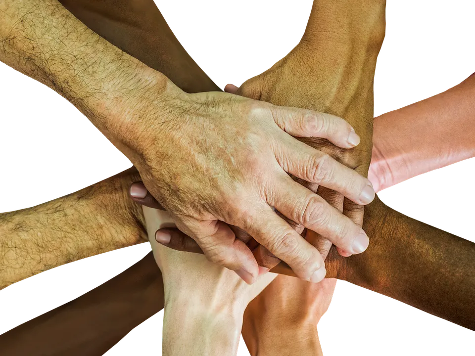 diversiteit culturen hands 1939895 960 720