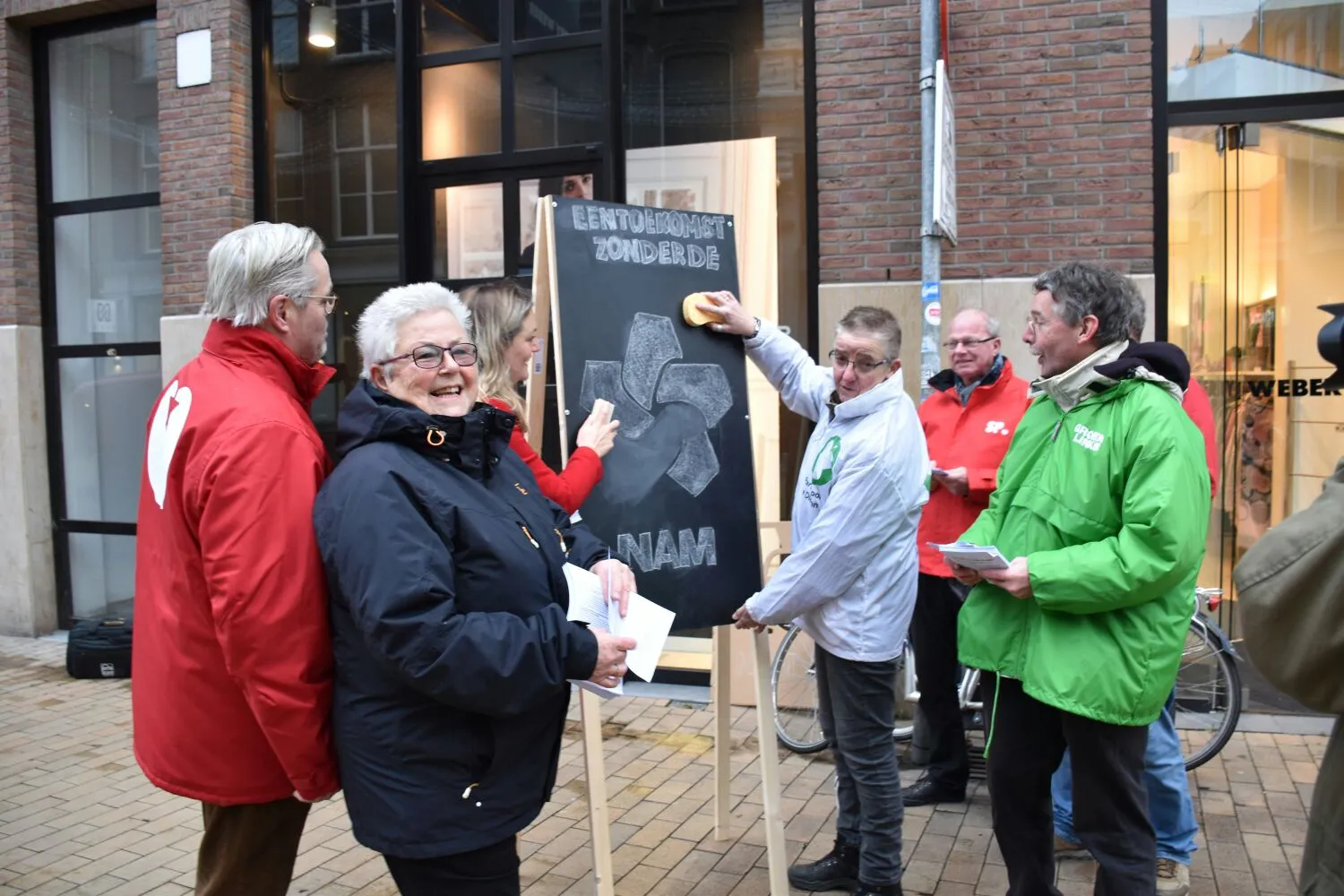 een toekomst zonder de nam actie 1
