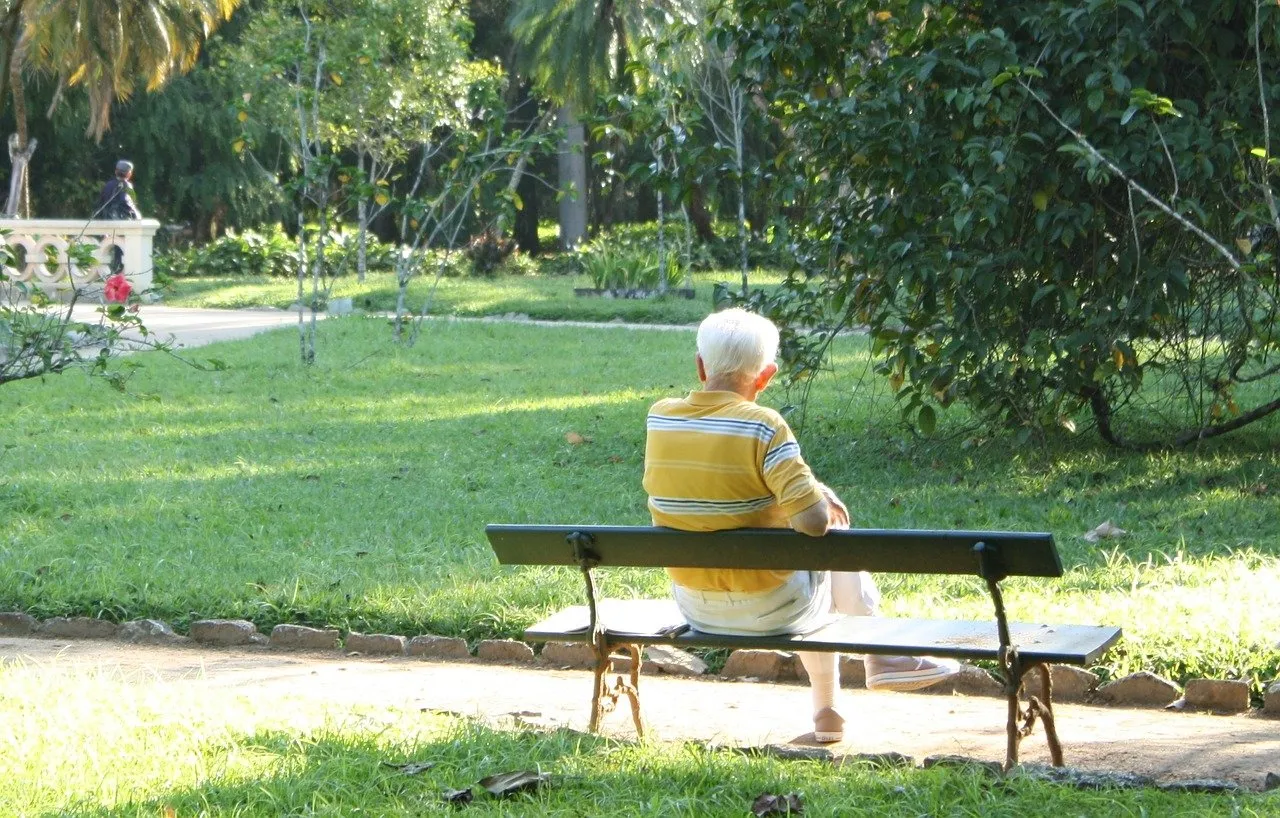 elderly 942049 1280 eenzaamheid ouderen