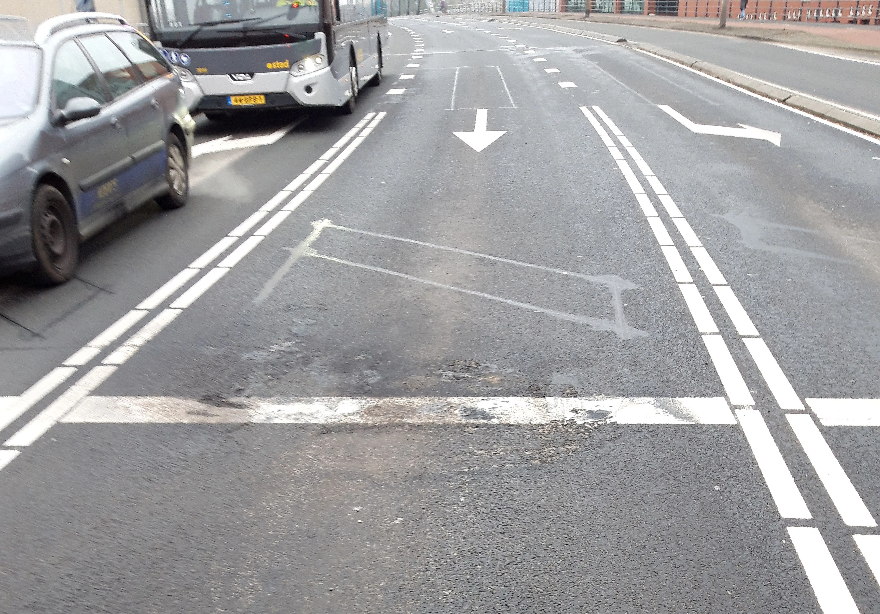 fld6ehtxeaayqwi asfaltreparatie twitter