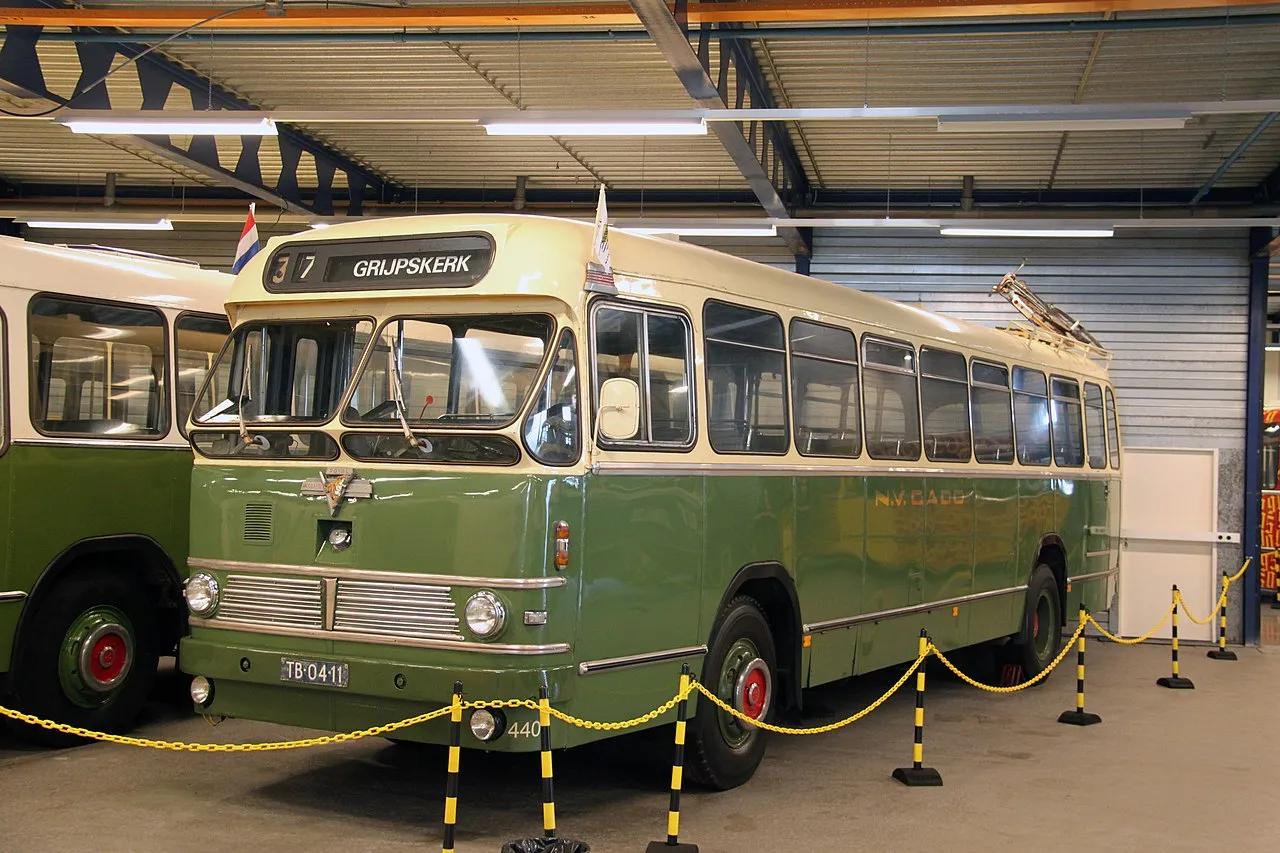 gado 4400 1958 huisstijl nationaal busmuseum groene gado bus cc0 maurits 90