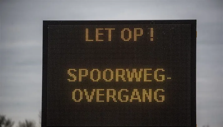 gevaarlijke overweg winsum gesloten 715x408