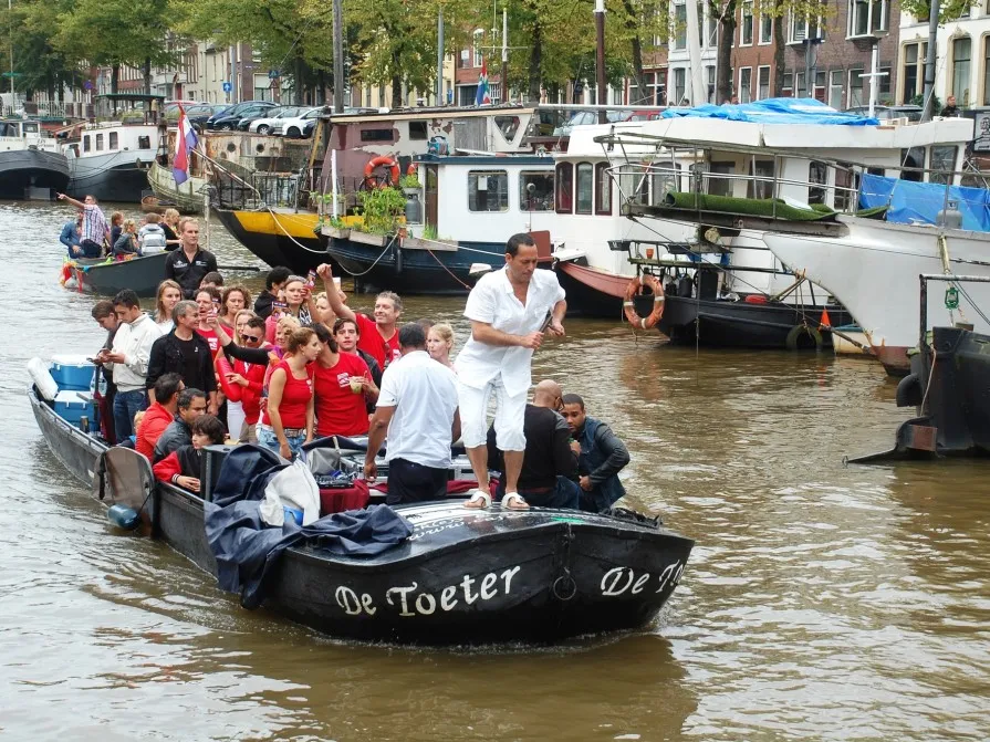 grachtenparade groningen 2014 foto marco in t veldt 24 895x671