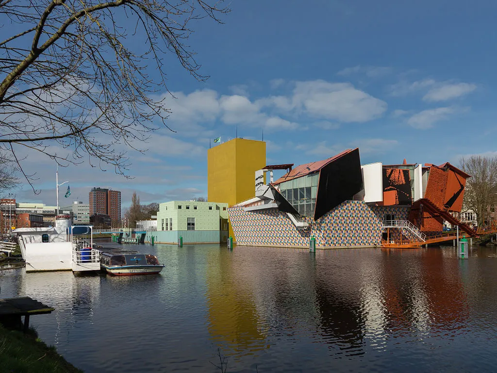 groningen het groninger museum positie1 foto8 2015 03 22 1020 ccbysa40 michielverbeek wikipedia commons