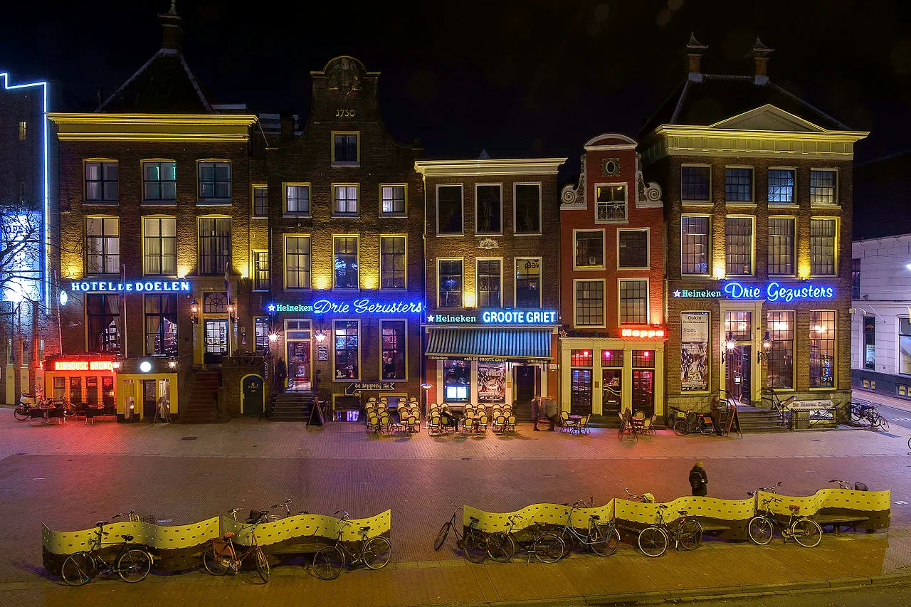 grote markt horeca cc by sa 40 hardscarf