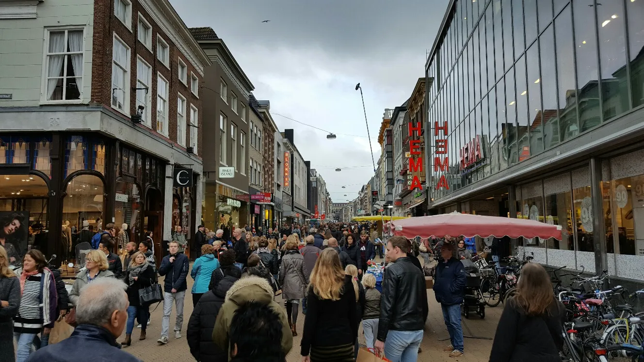 herestraat drukte