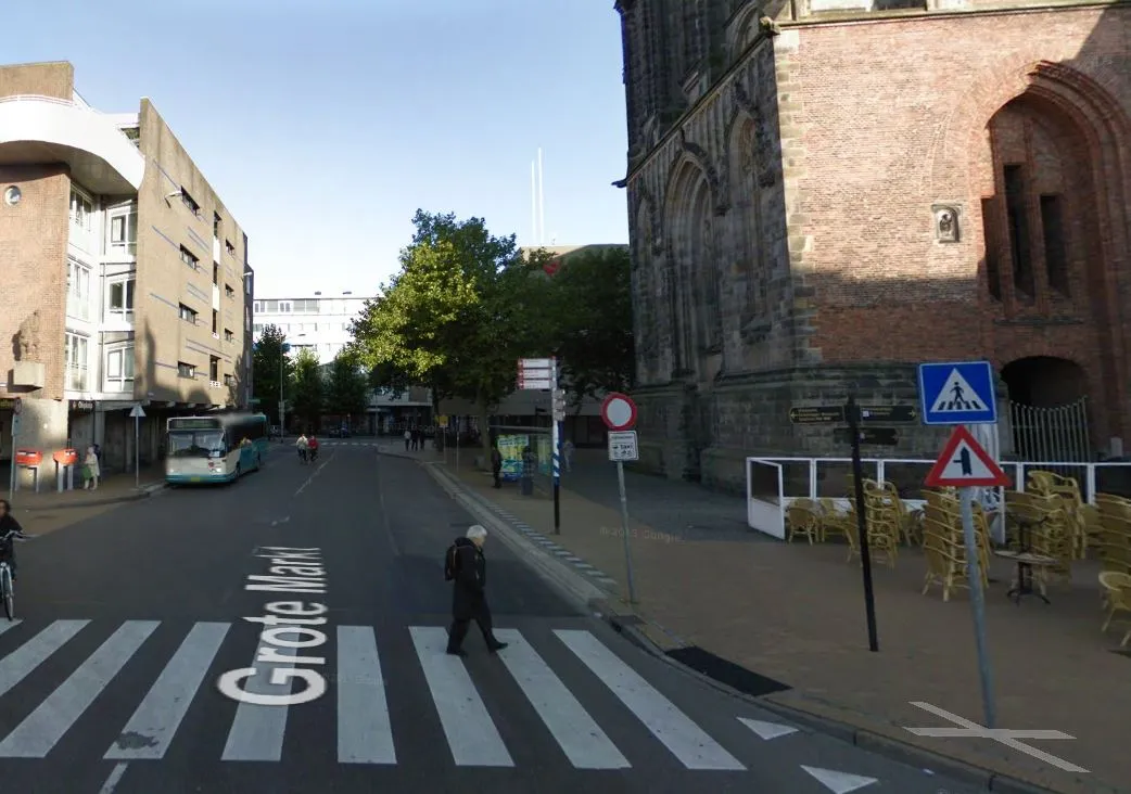 kreupelstraat martinitoren bushalte