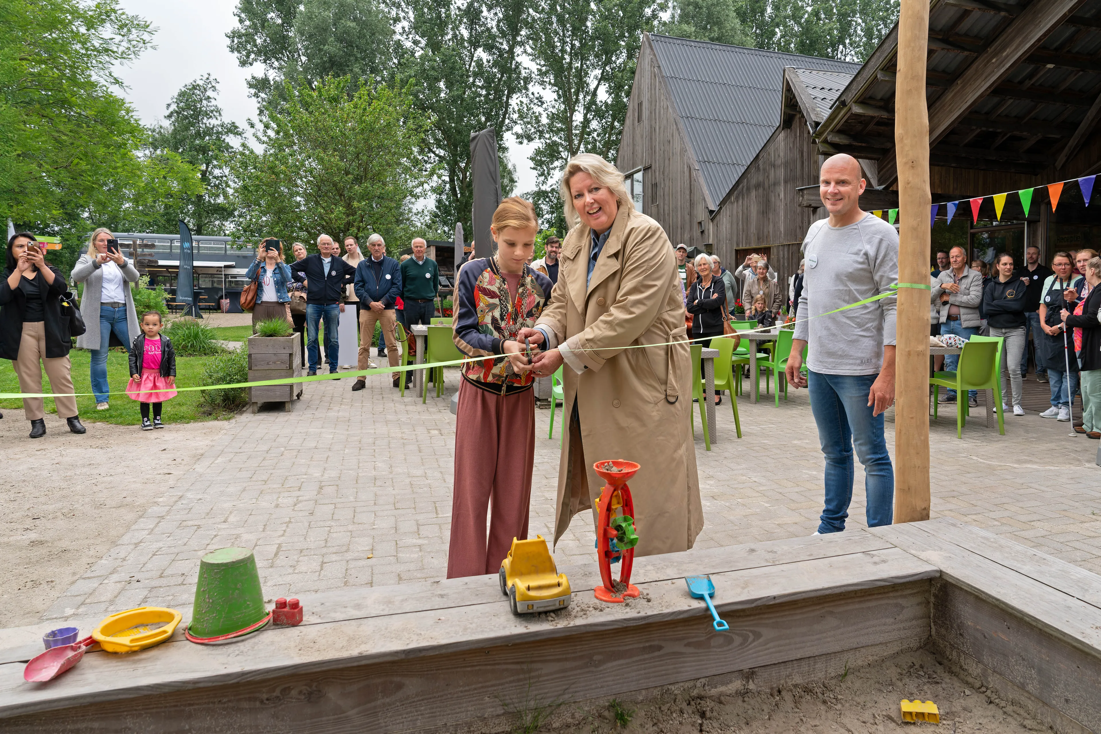 loco kinderburgemeester ise en wethouder inge jongman