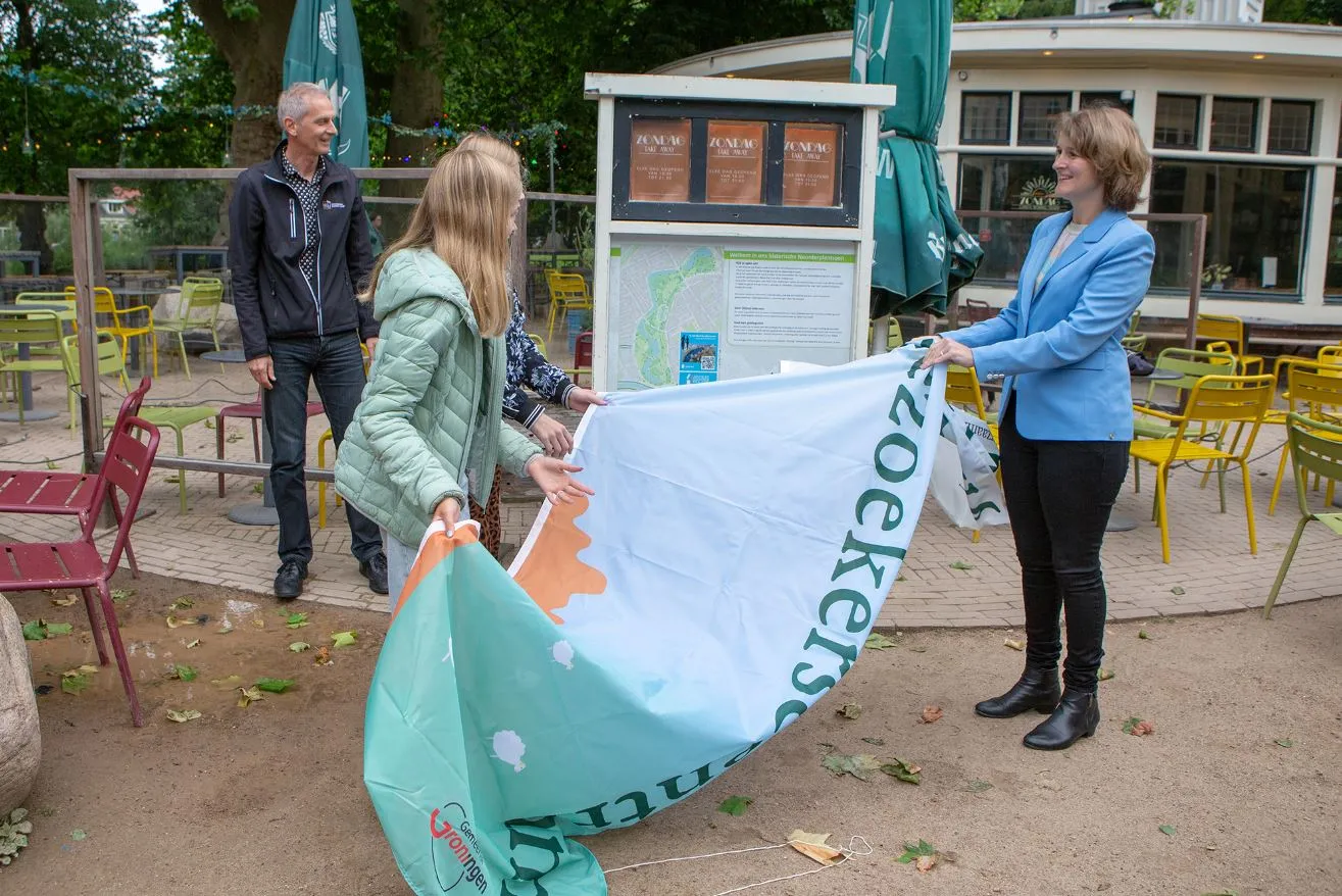 onthulling bord wandelroute henk tammens