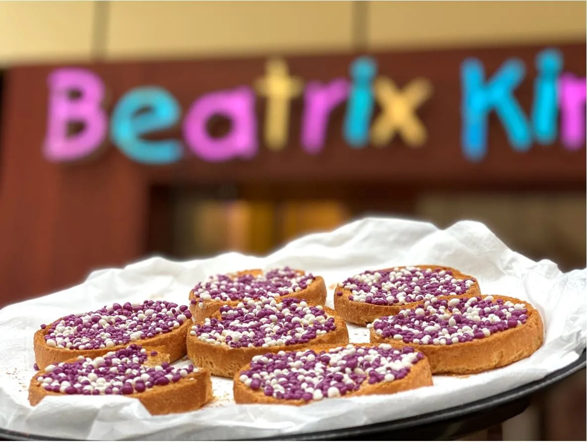 paarse muisjes paarse muisjes van de ruyter in samenwerking met de stichting veerkrachtige ouders zijn deze onlangs gelanceerd op de ic neonatologie afdeling van het beatrix kinderziekenhuis umcg