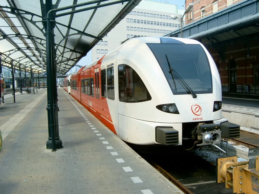 perron hoofdstation arriva cc by sa 30 wesseltje 14
