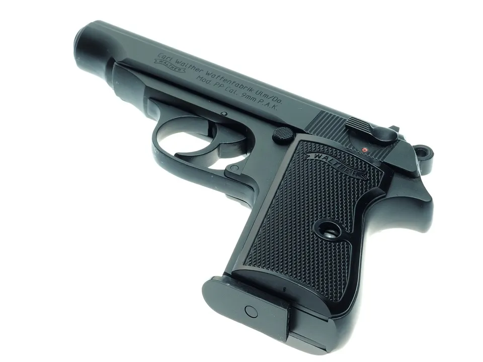 pistol 946398 960 720