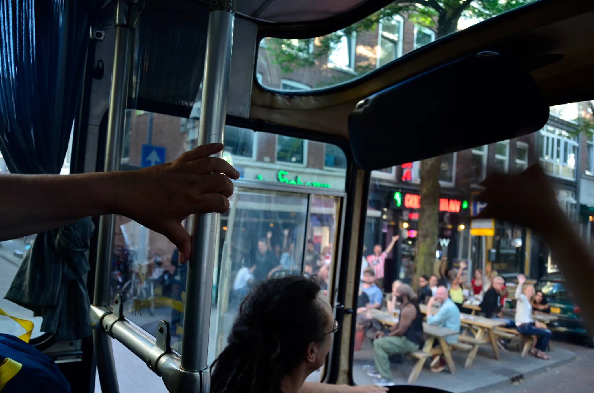 poeziebus fototheohuijgens2