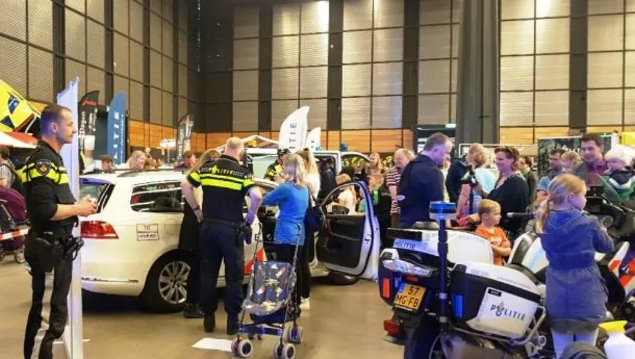 politie drukte 915x518 112 groningen dag 2018