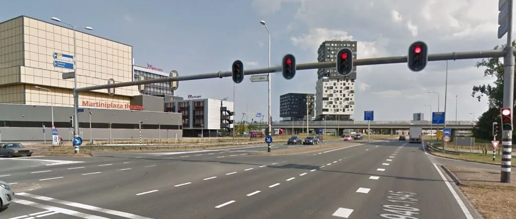 ring west afslag martini plaza