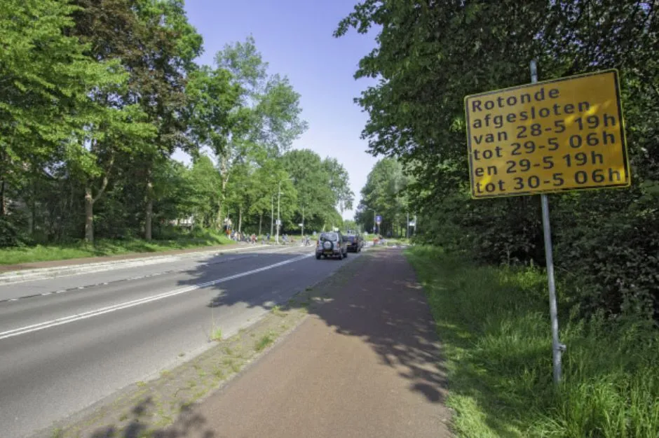 rotonde bakboordswal loefzijde lichtboei in lewenborg1