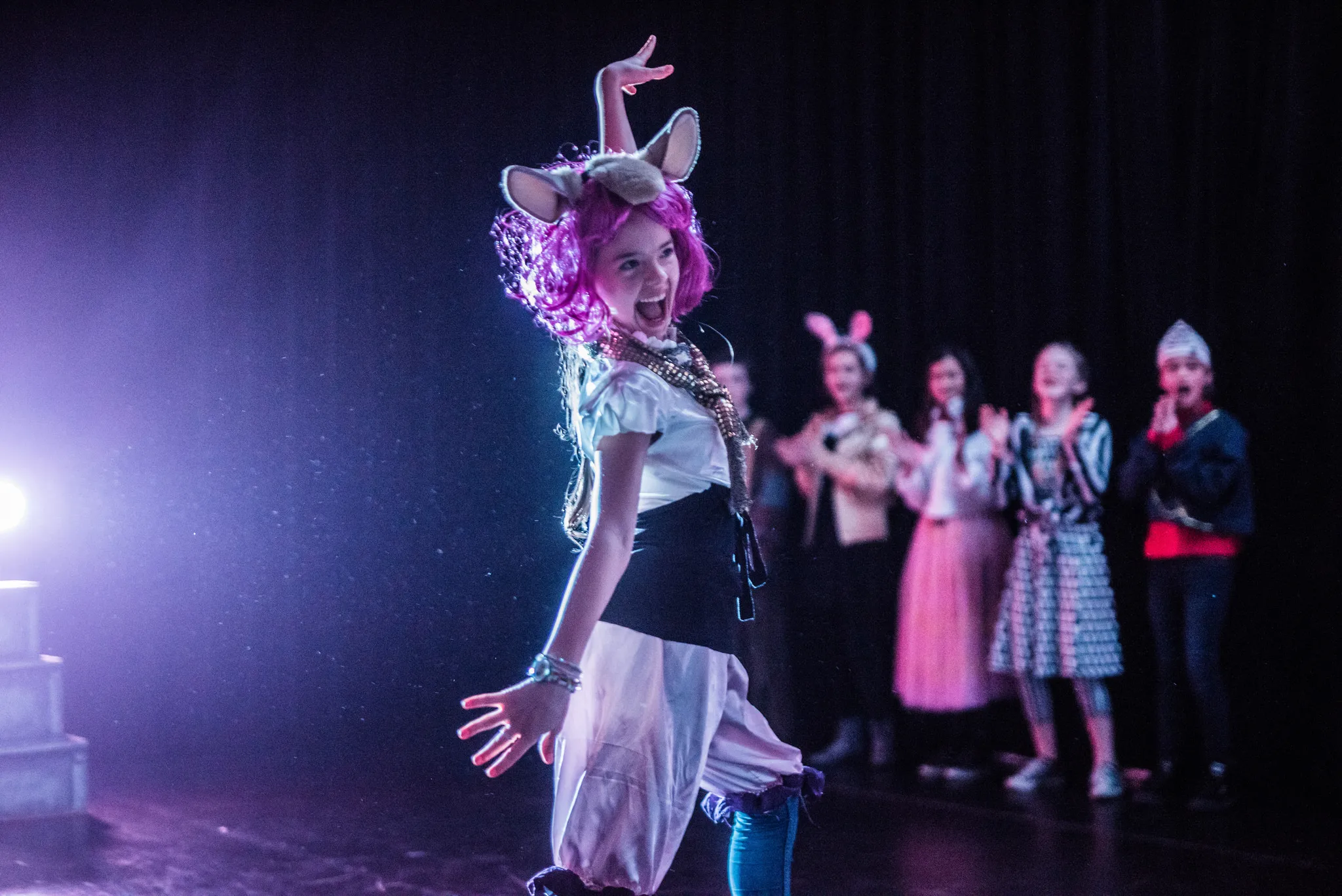 route 10 12 jaar door knelis theater bij vrijdag