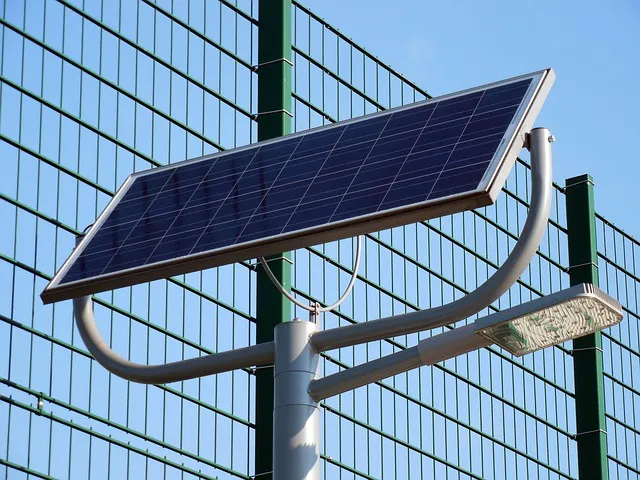solar cells 708178 640