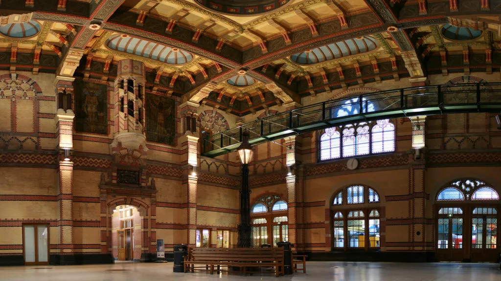 stationshal cc bynd 20 flickr creative commons hugo e1552496917592