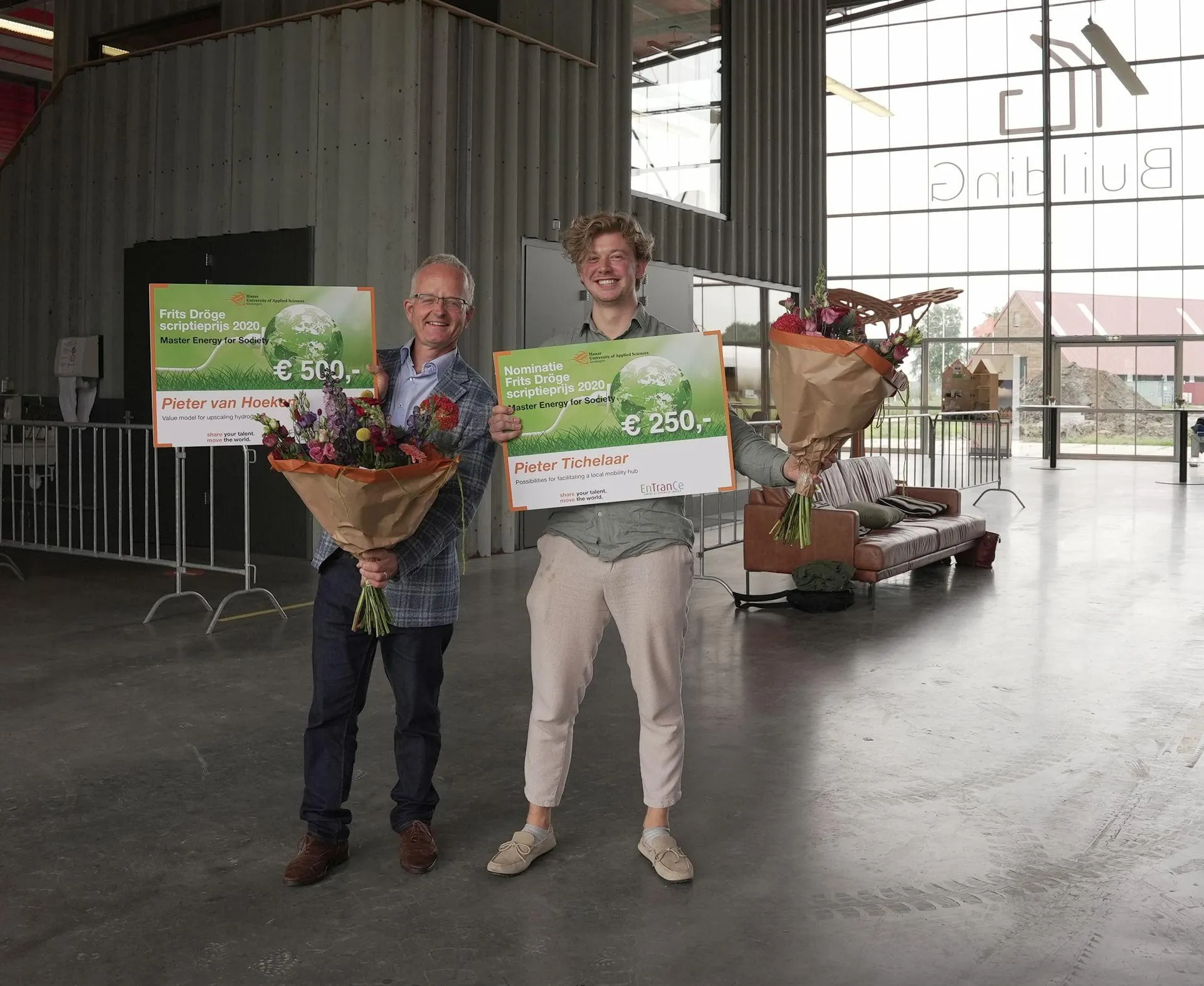 unnamed 2021 07 03t123827893 winnaars frits droge scriptieprijs pieter van hoeken en denise lee
