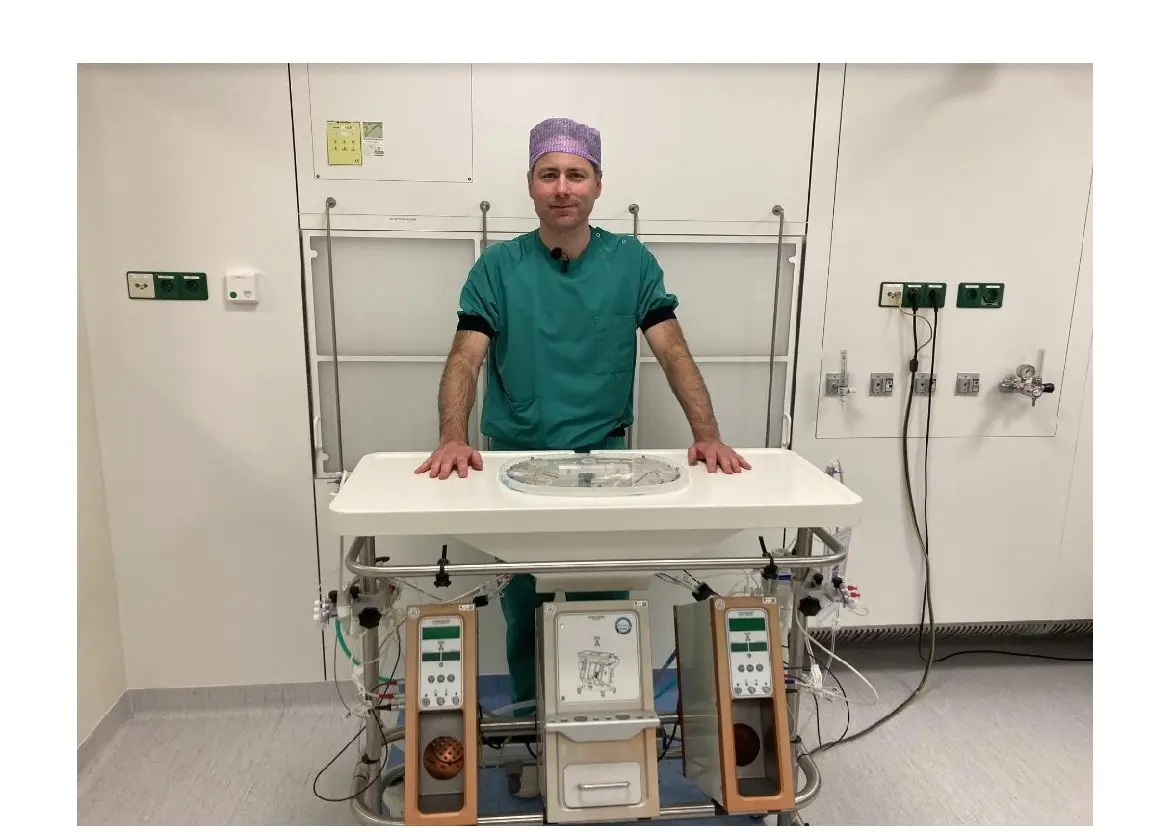 UMCG Levertransplantatie Wordt 9 tot 5 Operatie Dankzij Perfusiemachine 