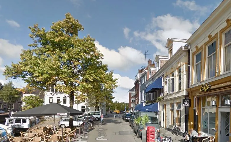 voor het kleine poortje1