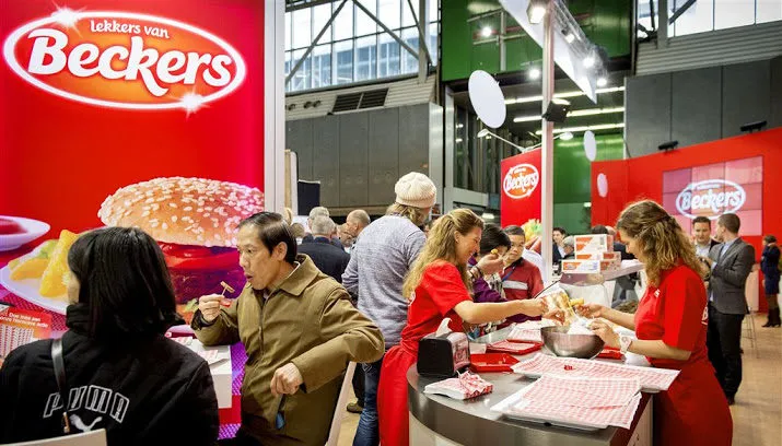 waarschuwing bamihapjes tussen kroketten 715x408