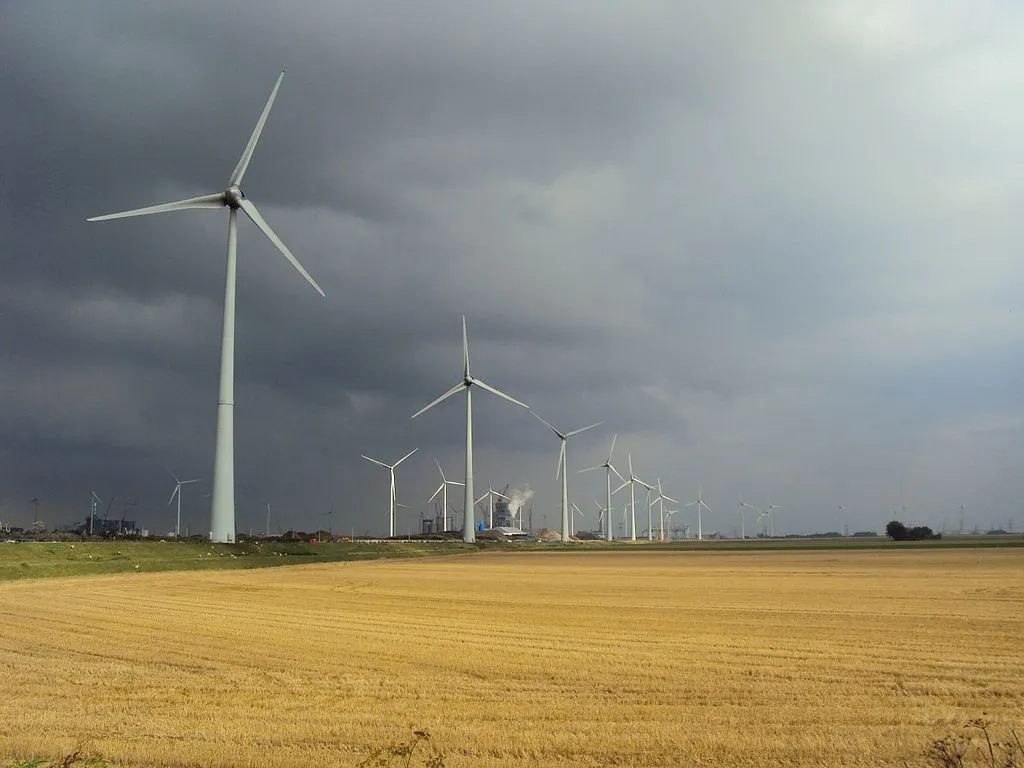 wind turbines near eemshaven panoramio cc by sa 30 wikipedia commons hilverd reker