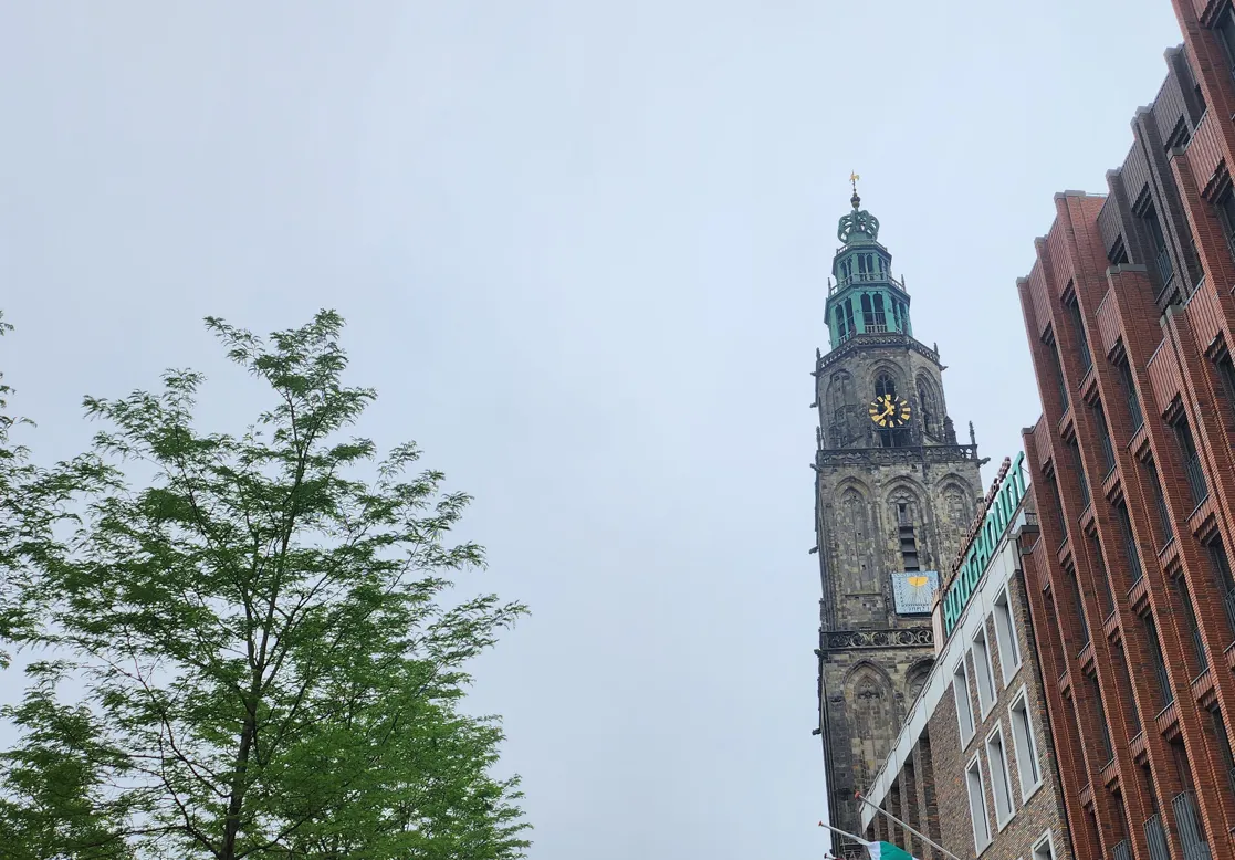 martinitoren bewolkt
