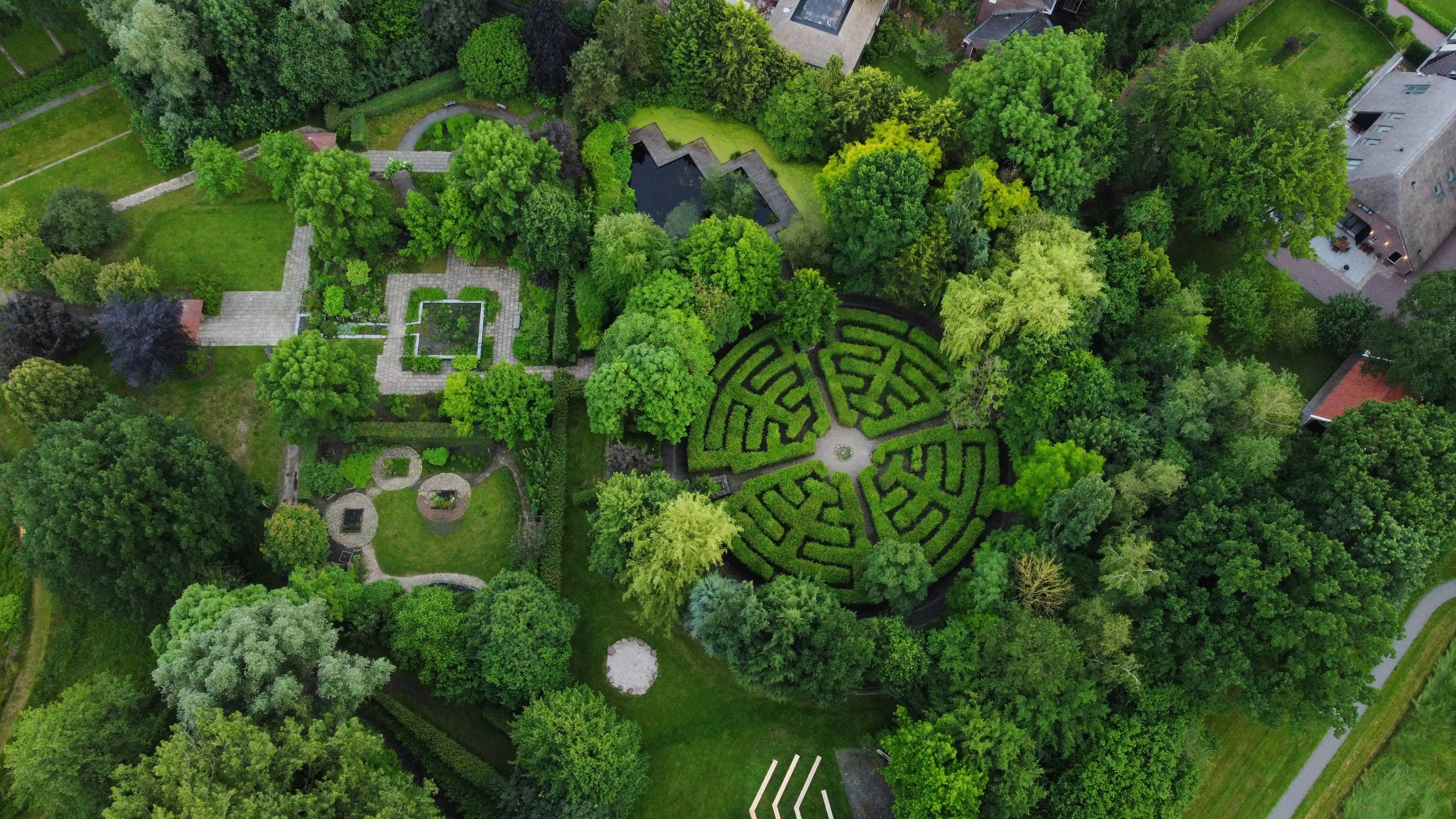 351A3053-0D3A-4F6F-81CC-7129BFFB5DB1