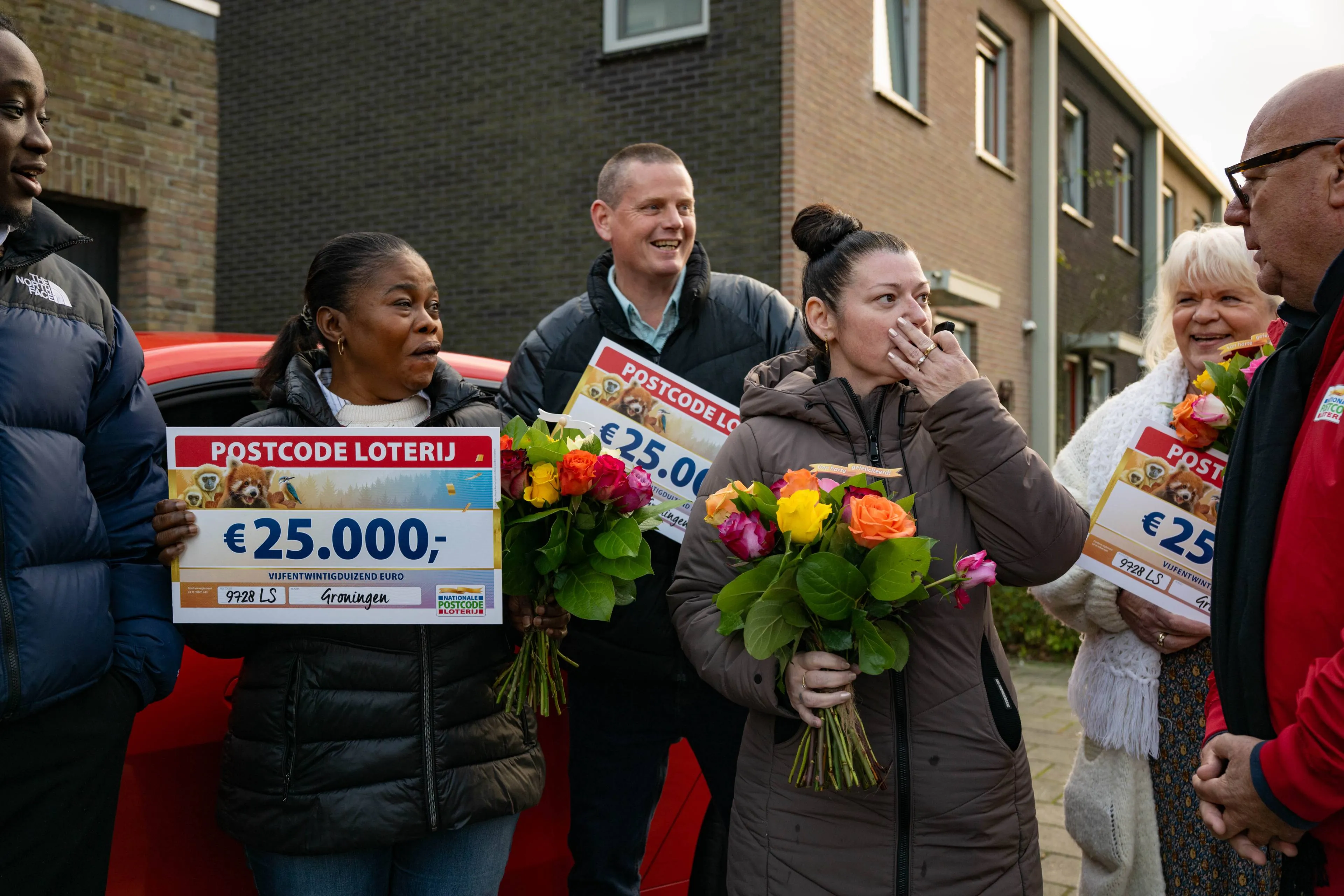 Siska-wint-gloednieuwe-BMW-bij-de-Postcode-Loterij