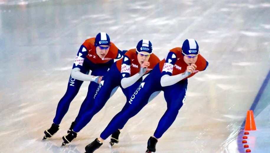2009 wsd speed skating championships 29 915x518 1