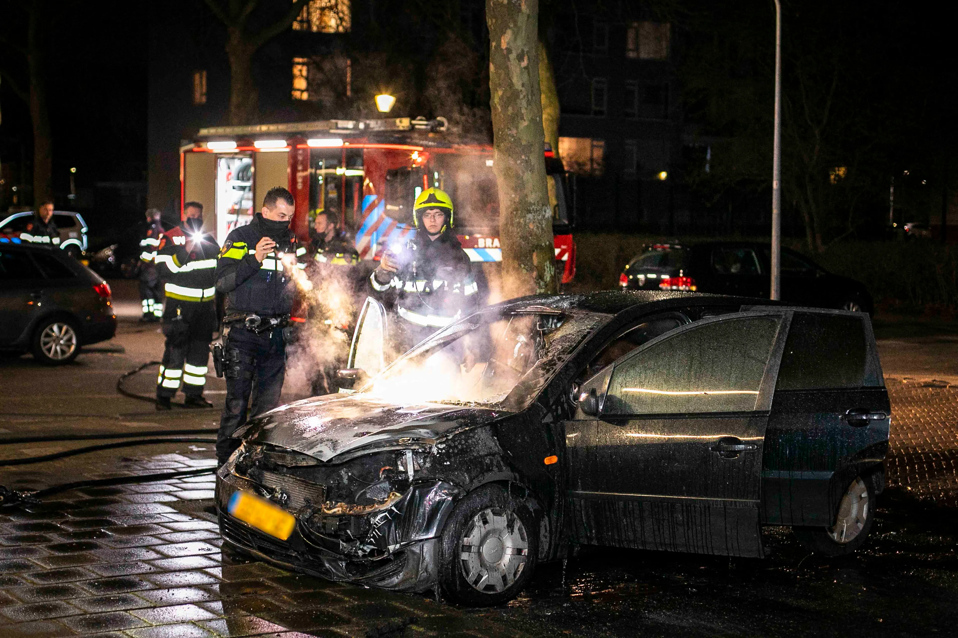 27 maart 2021 nieuwsfoto autobrand 02