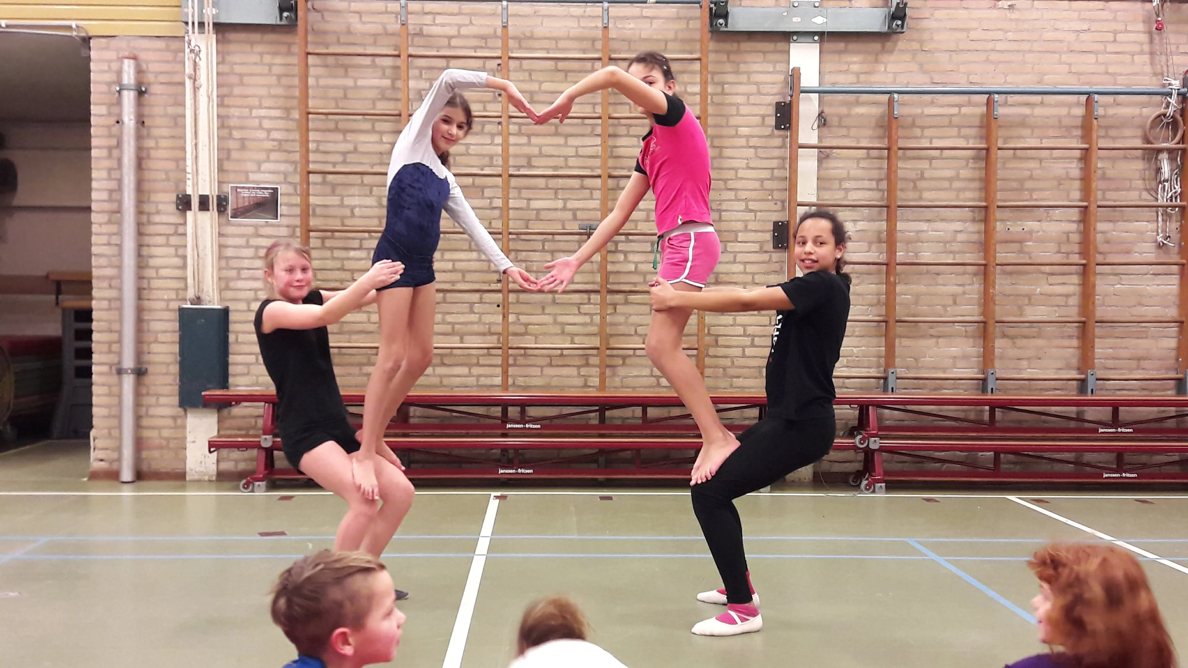 foto 1 acrogym haarlem