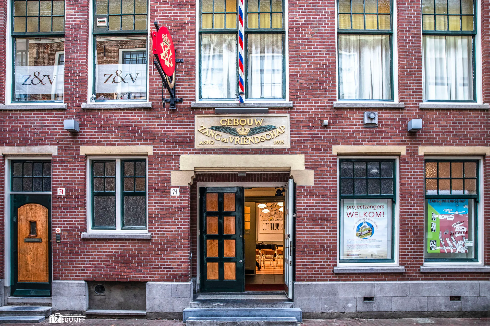 gebouw zang vriendschap logo