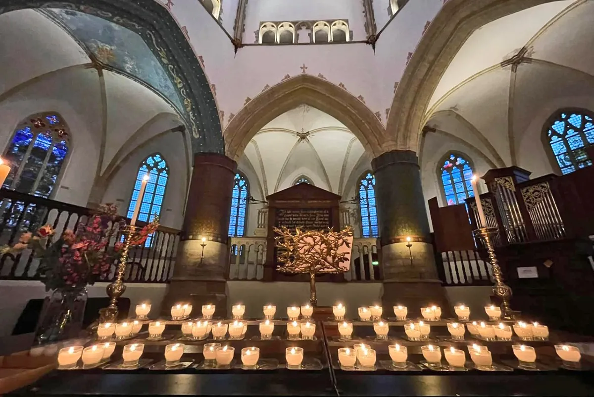 gedenk je geliefden beeld2 tom de haan kopieren